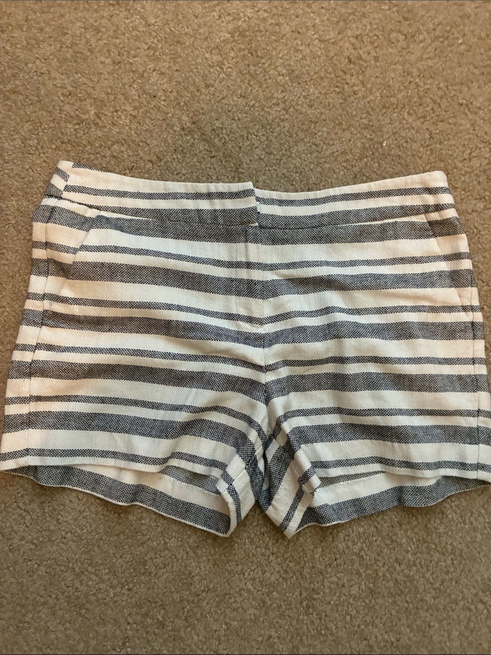 Artisan Ny White and Gray Striped Women's Bermuda Shorts